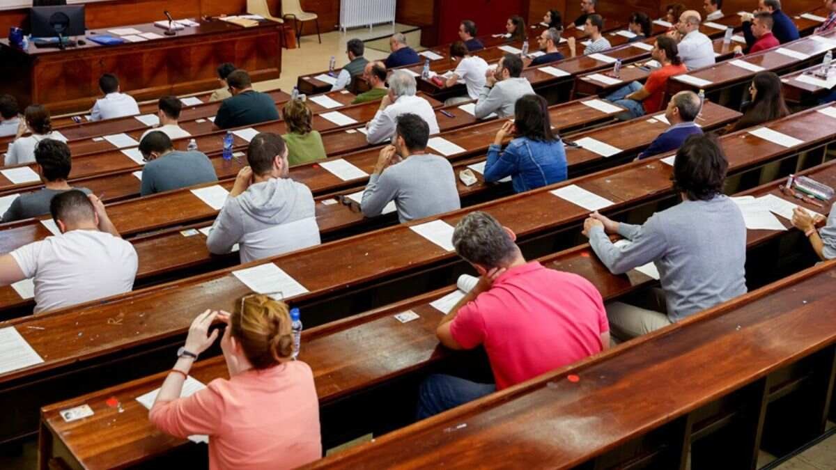 De Europese opposities die online worden gevoerd, verdienen een salaris van 5.000 euro