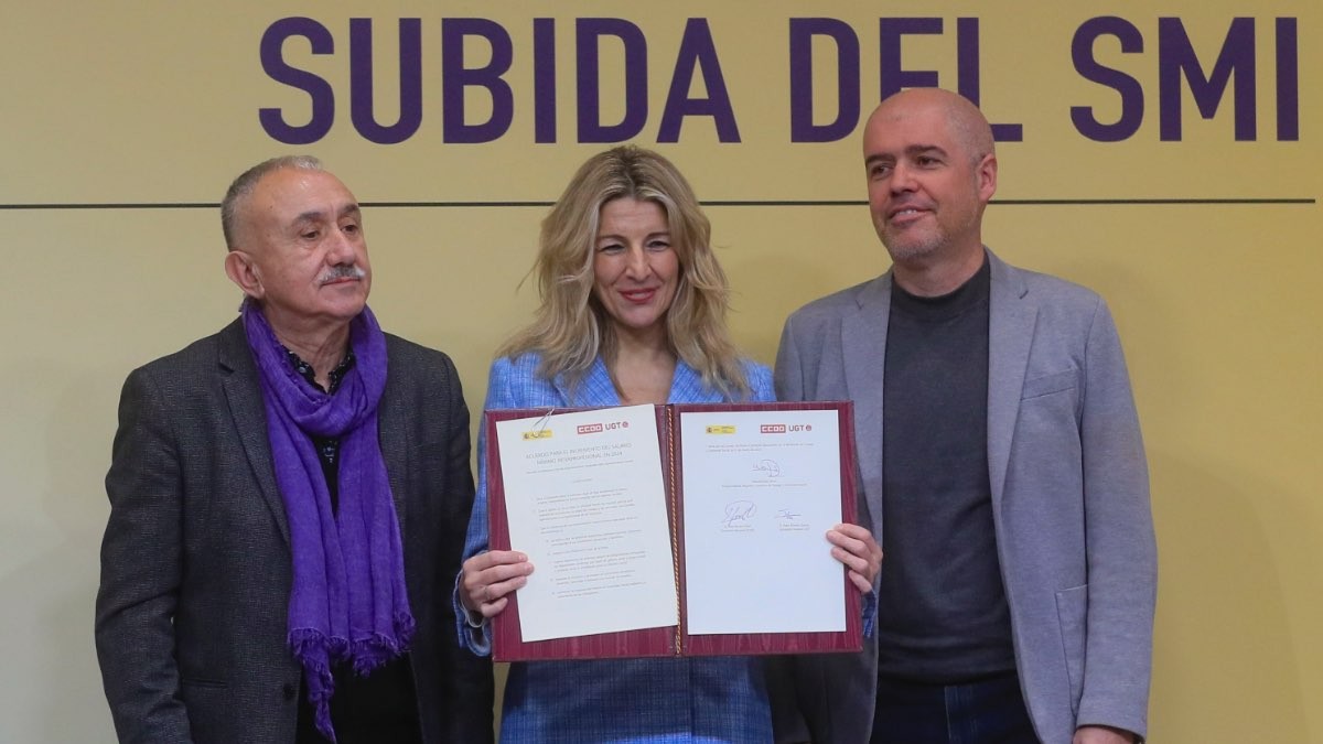 Yolanda Díaz tekent samen met de vakbonden de verhoging van de SMI: wanneer zal deze in werking treden?