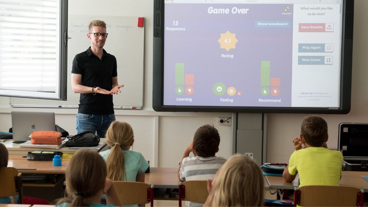 Er is personeel nodig om zonder tegenstand op deze scholen te kunnen werken en ze vragen niet om ervaring