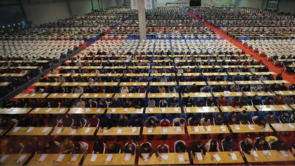 De BOE publiceert de eerste opposities voor februari: 7.227 plaatsen, waarvan vele zonder bachelordiploma