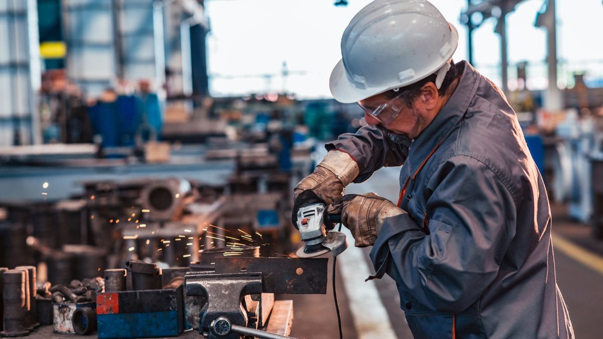 Werken in Barcelona vanuit het SOC: vast dienstverband met basisonderwijs en loon 1.900 euro per maand