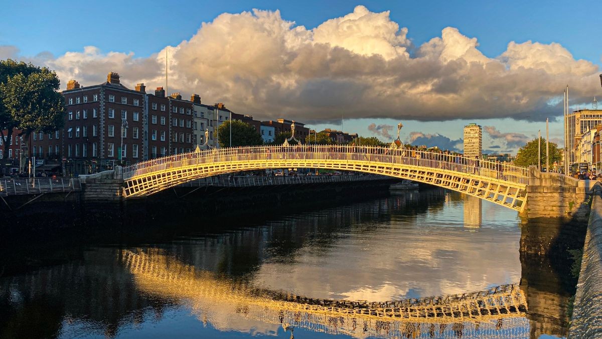 Het land in Europa dat Spanjaarden zonder ervaring zoekt om te werken: salaris van 3.000 euro