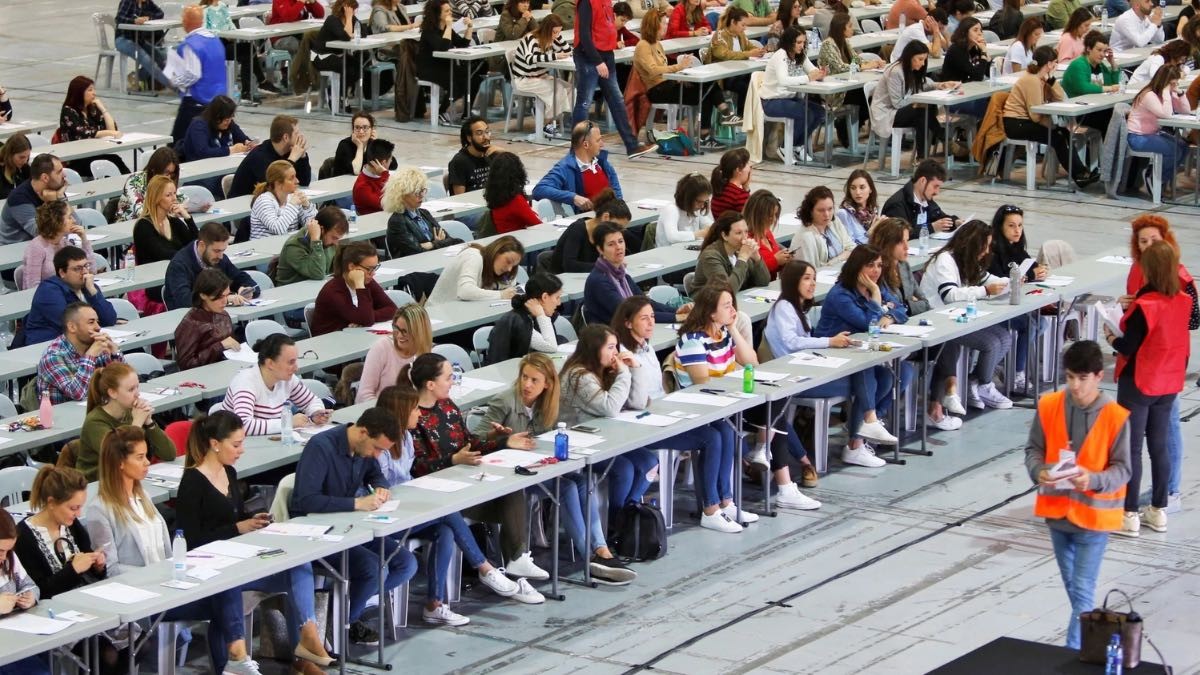 De BOE publiceert nieuwe opposities: er zijn meer dan 100 plaatsen en ze vragen alleen om baccalaureaat