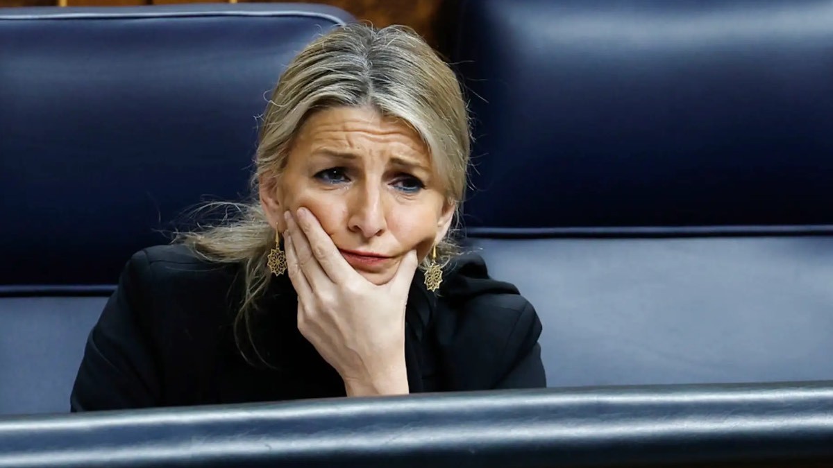 Yolanda Díaz komt in botsing met de Bank van Spanje: zij veranderen hun ontslaghervorming