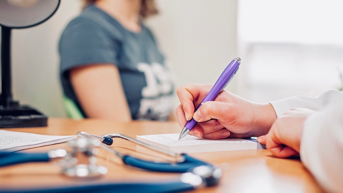 Hoeveel vraagt ​​een huisarts in Cantabrië?