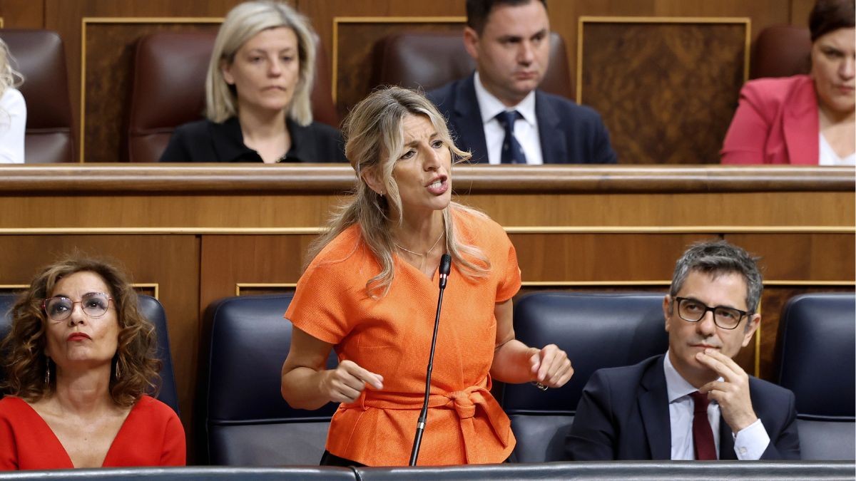 Yolanda Díaz verzekert dat ze de IPREM zal verhogen en 200 euro per maand per kind ten laste zal verstrekken