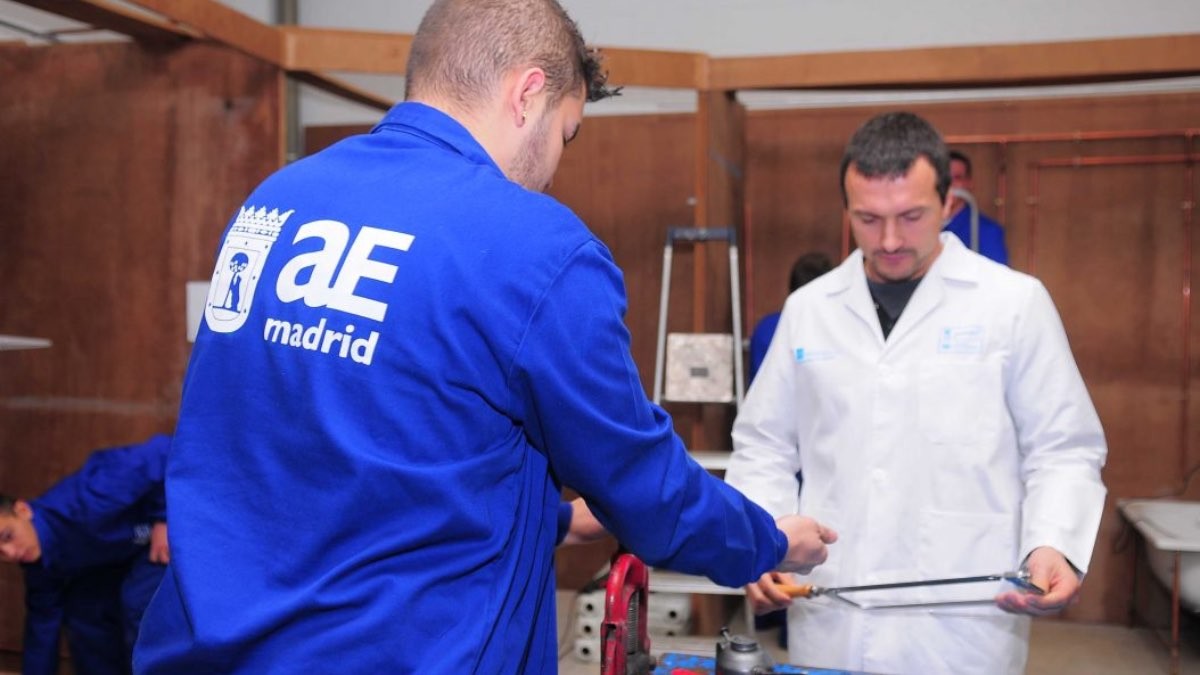 De nieuwe hulp voor werklozen ouder dan 45 jaar die slechts één vereiste heeft