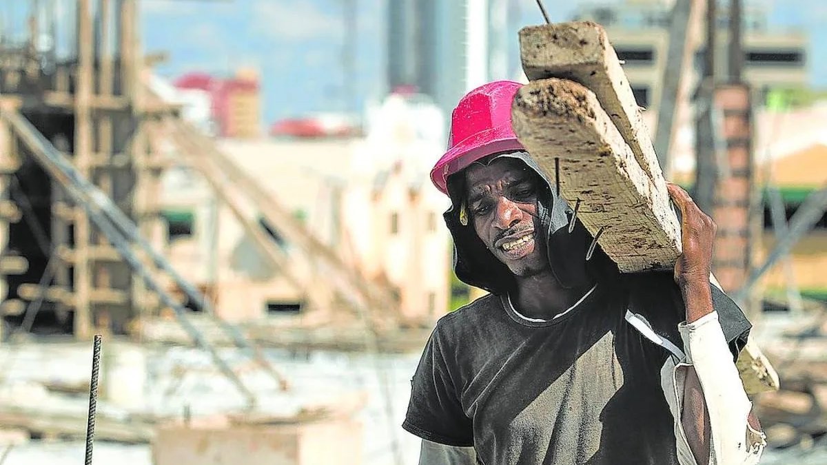 De sociale zekerheid breekt een recordaantal buitenlanders in juni: ruim 2,8 miljoen werknemers