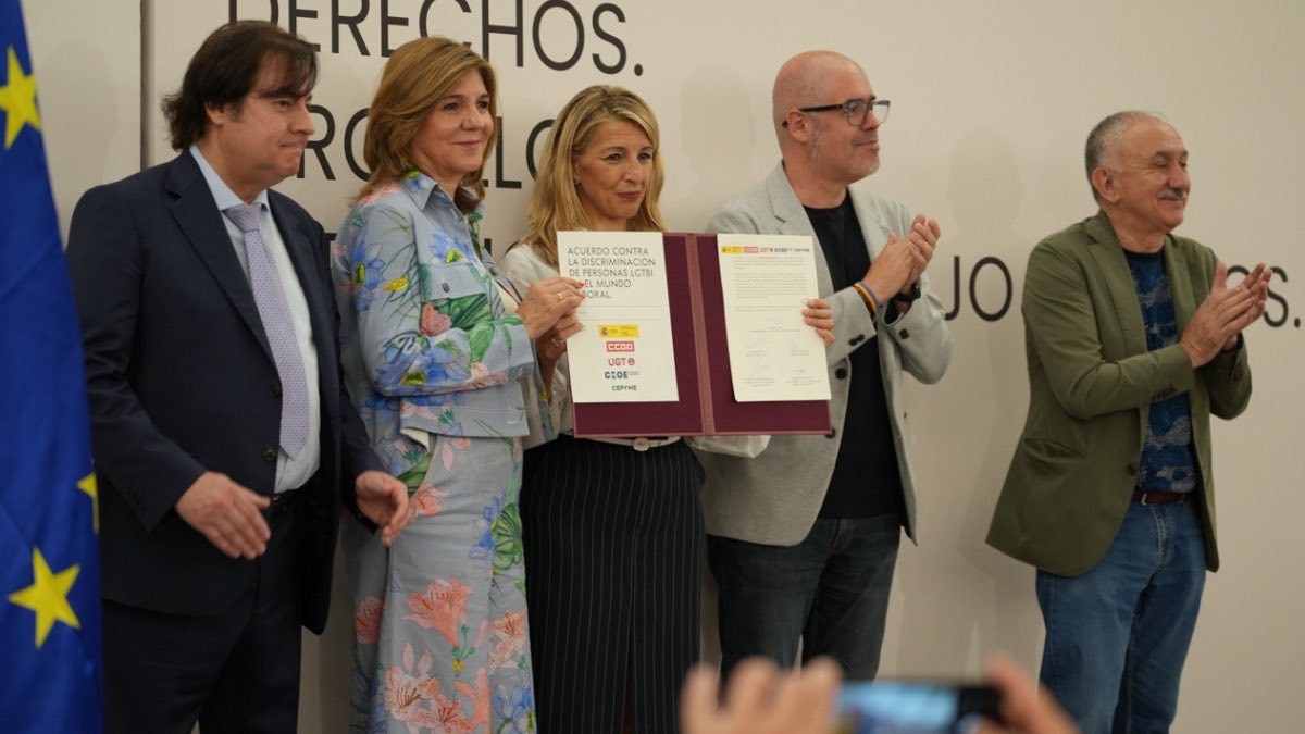 Ondertekende de overeenkomst voor gelijkheid en non-discriminatie van LGBTI-mensen in bedrijven