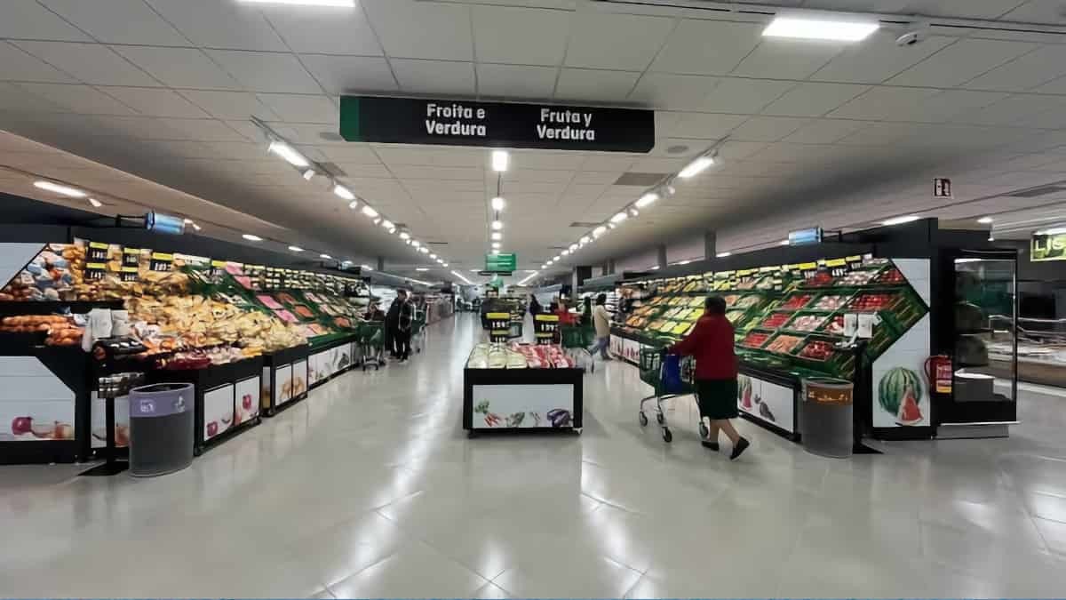 Een medewerker van Mercadona keert terug uit tijdelijke arbeidsongeschiktheid, weigert de roosterwijziging, wordt ontslagen en wordt vernietigd door de Hoge Raad