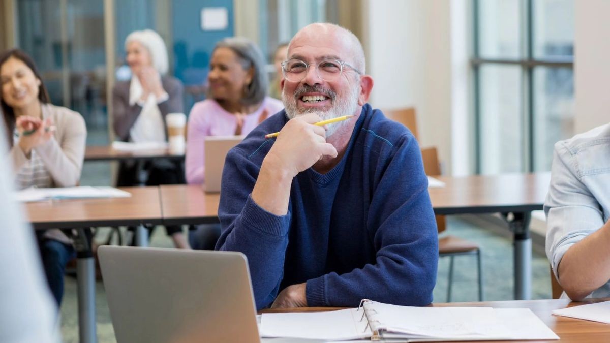 De nieuwe gratis sepe -cursus voor meer dan 45 jaar: helpt om een ​​baan te krijgen met hoge salarissen