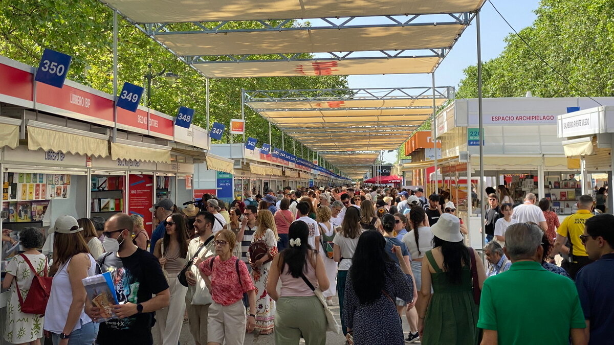 Kleine zelfstandige boekhandels verzetten zich tegen ketens dankzij hun beste algoritme: persoonlijke behandeling