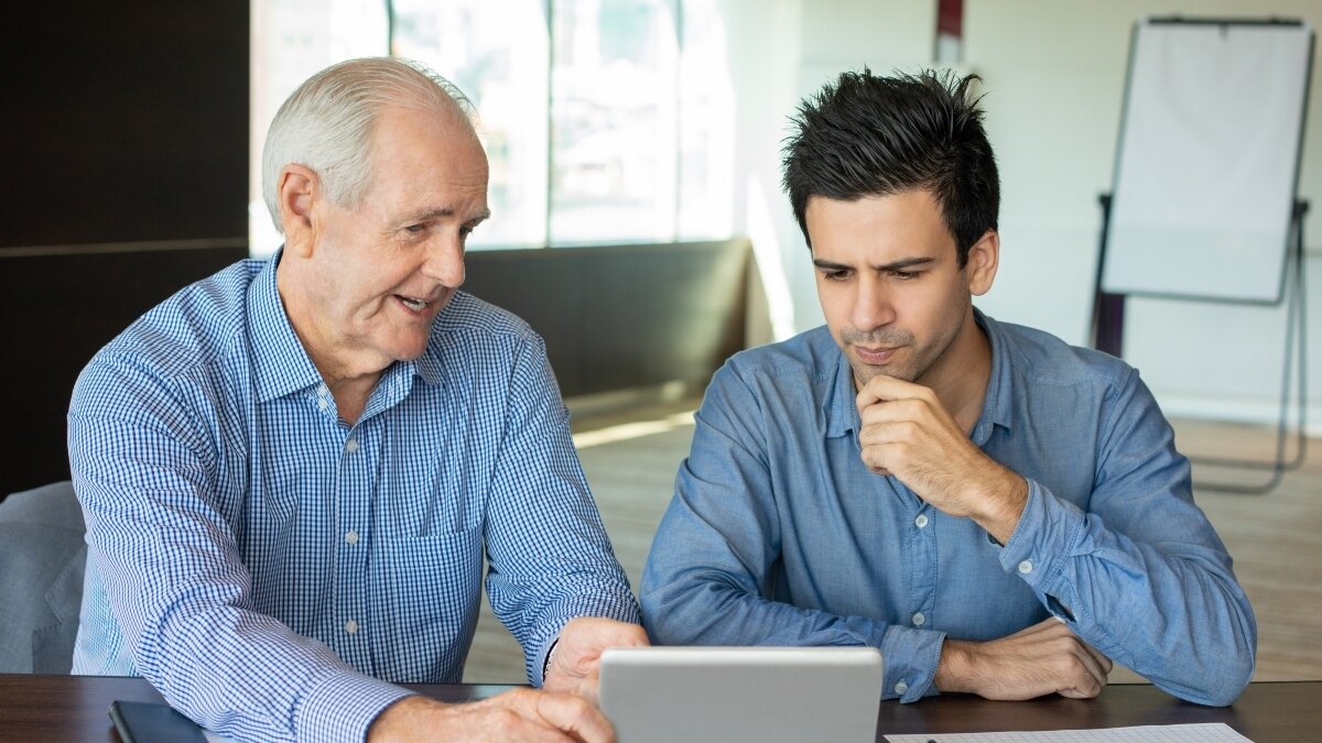 Financiën verhardt de overdracht van het familiebedrijf wanneer ze bijvoorbeeld neven erven