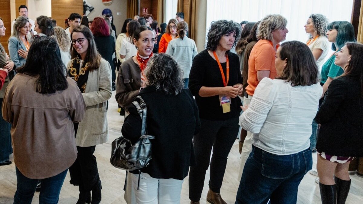 Programma om extremadura -ondernemers te stimuleren en te verbinden met bedrijven