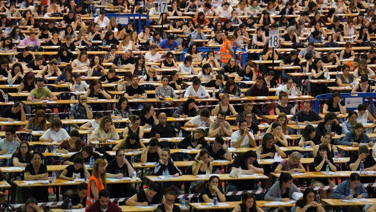 De BOE publiceert nieuwe opposities met 1.512 plaatsen om een ​​functionaris te zijn in het openbaar bestuur: hij krijgt alleen vaste werkzaamheden met ESO