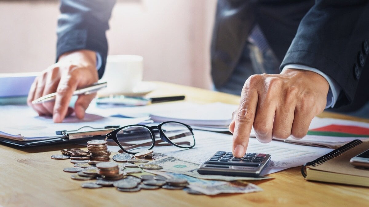 Spanje blijft de wet overtreden en keurt nog steeds de vrijstelling van btw niet goed voor duizenden freelancers