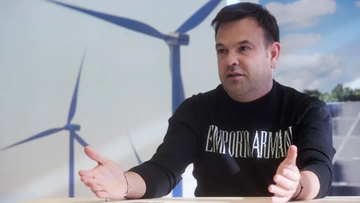 José Elías, een multimiljonair, spreekt hoog en duidelijk over dit probleem in Spanje: "We zijn nog steeds niet waardig de transacties ... Niemand zal Chatgpt bellen om een sla te planten of een plug te veranderen"