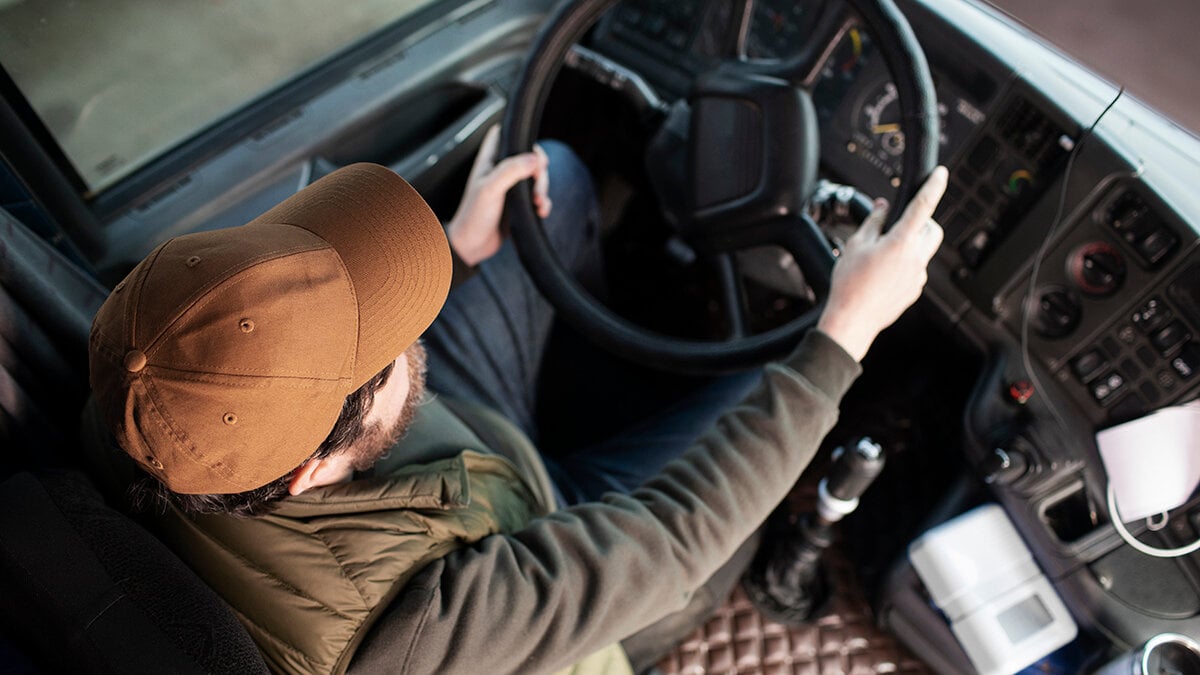 De nieuwe generatie intelligente tacografen arriveert met ernstige boetes en wordt uitgebreid tot bestelwagens