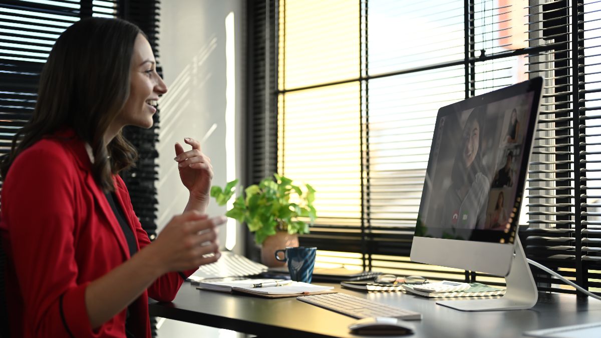 Het 'zichtbaarheidseffect' bestaat in vergaderingen: "Als we elkaar zien, werken we beter"