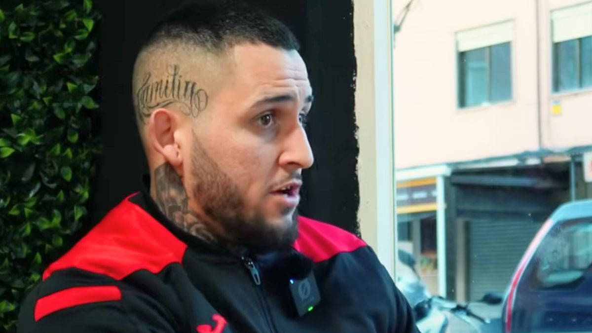 Kevin, Disco -doelman: "We hebben het salaris van een metselaar, tussen 1.200 en 1.300 euro per maand. Hoewel u van maandag tot en met maandag werkt op plaatsen als Magaluf, kunt u tussen 2.800 en 3.000 euro verzamelen"