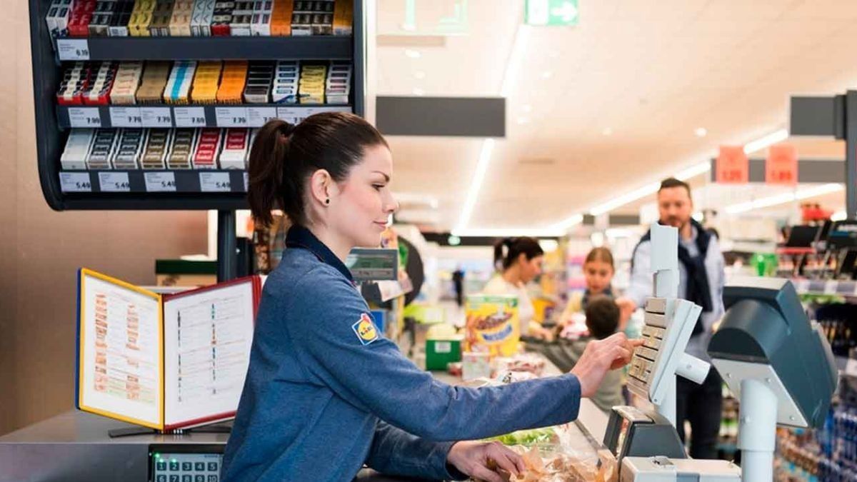 Lidl verwerpt een werknemer die 10 jaar oud is voor het gebruik van zijn mobiel om 191 euro in kortingen te verzamelen: Justice zegt dat het nietig is