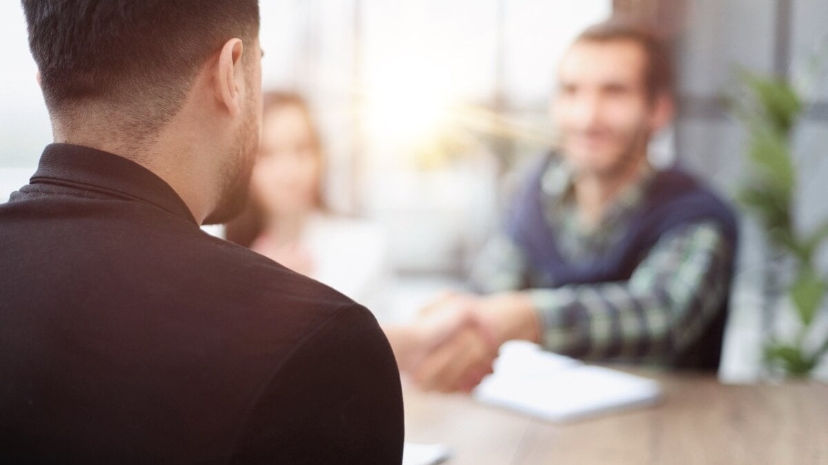 Werk kan sanctie met 1.000 euro per contract voor afscheid nemen in de proefperiode