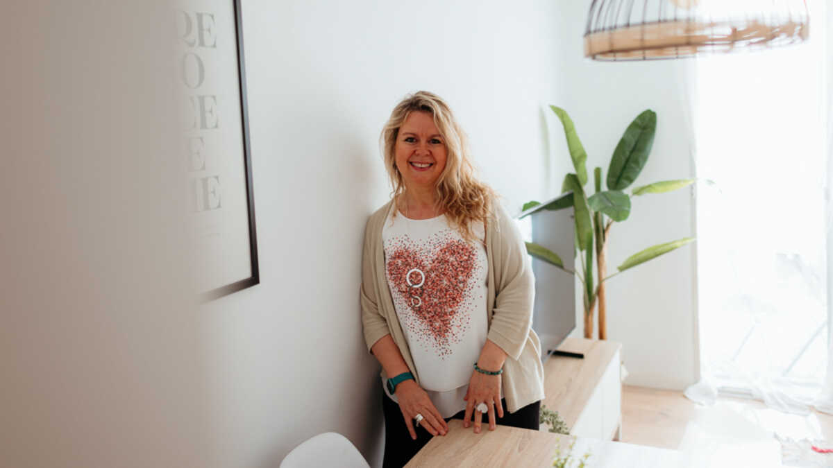 Beatriz Arroyo zorgt ervoor dat potentiële kopers verliefd worden op de huizen die ze bezoeken.