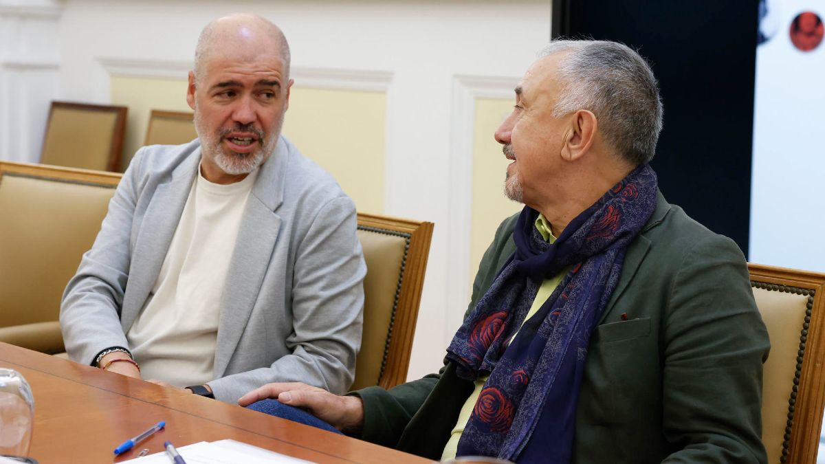 CCOO en UGT eisen om de nieuwe tijdregistratie goed te keuren in de volgende ministersraad