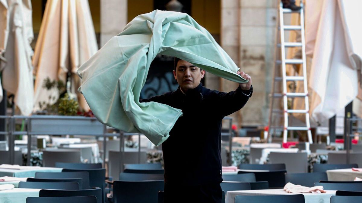 Dagen van maximaal 13 uur zonder rustdagen of vakanties voor 700 euro per maand: ze veroordelen twee hoteliers voor het exploiteren van een immigrantenpaar