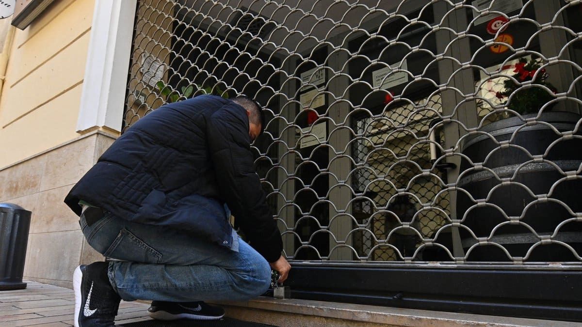 Meer dan 50.000 nabijheidswinkels zijn gesloten van de pandemie, terwijl online aankopen met 95% groeien
