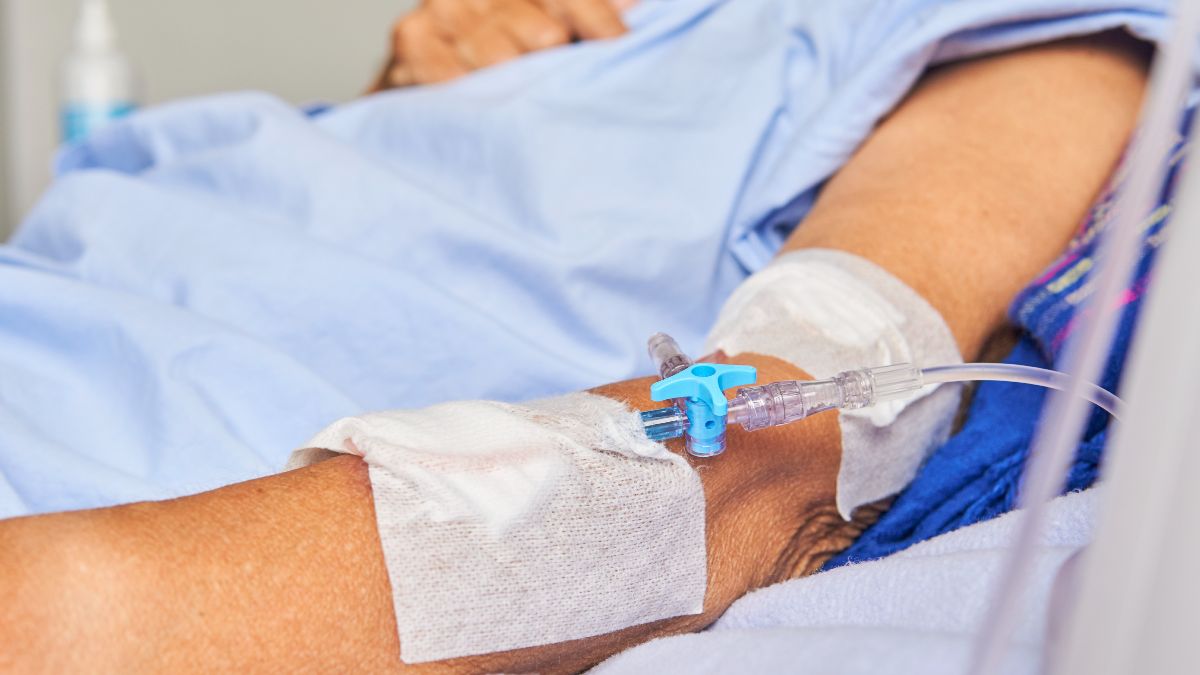 Een werknemer krijgt een hartaanval als gevolg van werkstress en wordt een paar maanden nadat hij terugkeert van ziekteverlof ontslagen: dit is ongepast maar niet ongeldig