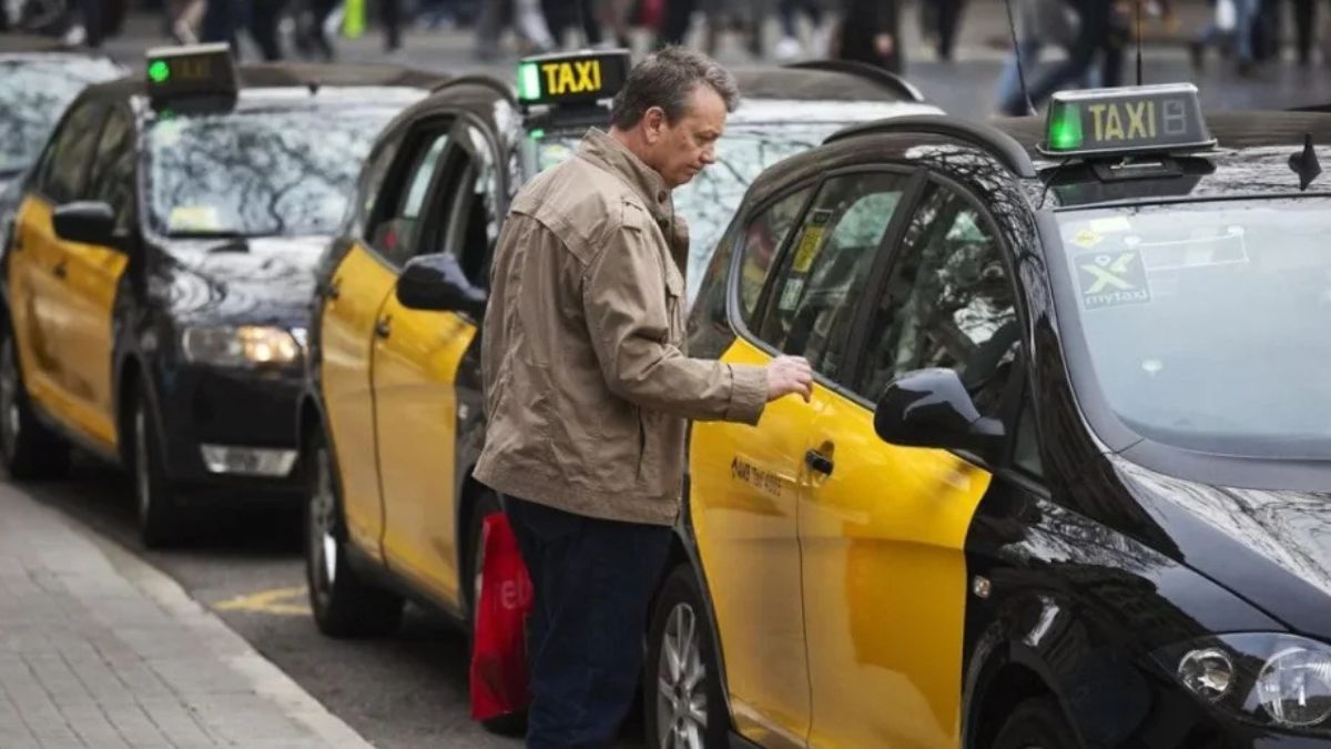 Juan Fernández, 64-jarige taxichauffeur in Barcelona, ​​over zijn pensionering: "Ik ga naar Malaga, hier komt mijn pensioen helemaal niet aan"