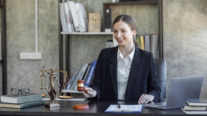 gerechtelijk assistent