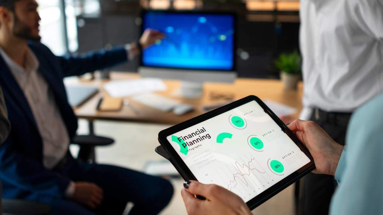 Een nieuw programma zal verschillende kleine en middelgrote bedrijven in Extremadura selecteren om AI toe te passen en hun kosten te verlagen