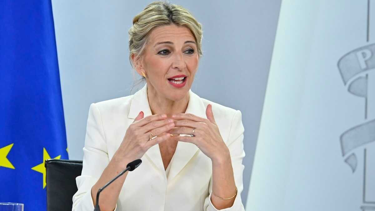 Díaz keert de zelfstandigen opnieuw de rug toe en gaat akkoord met de nieuwe verhoging van de SMI zonder de werkgevers of belastingverlagingen