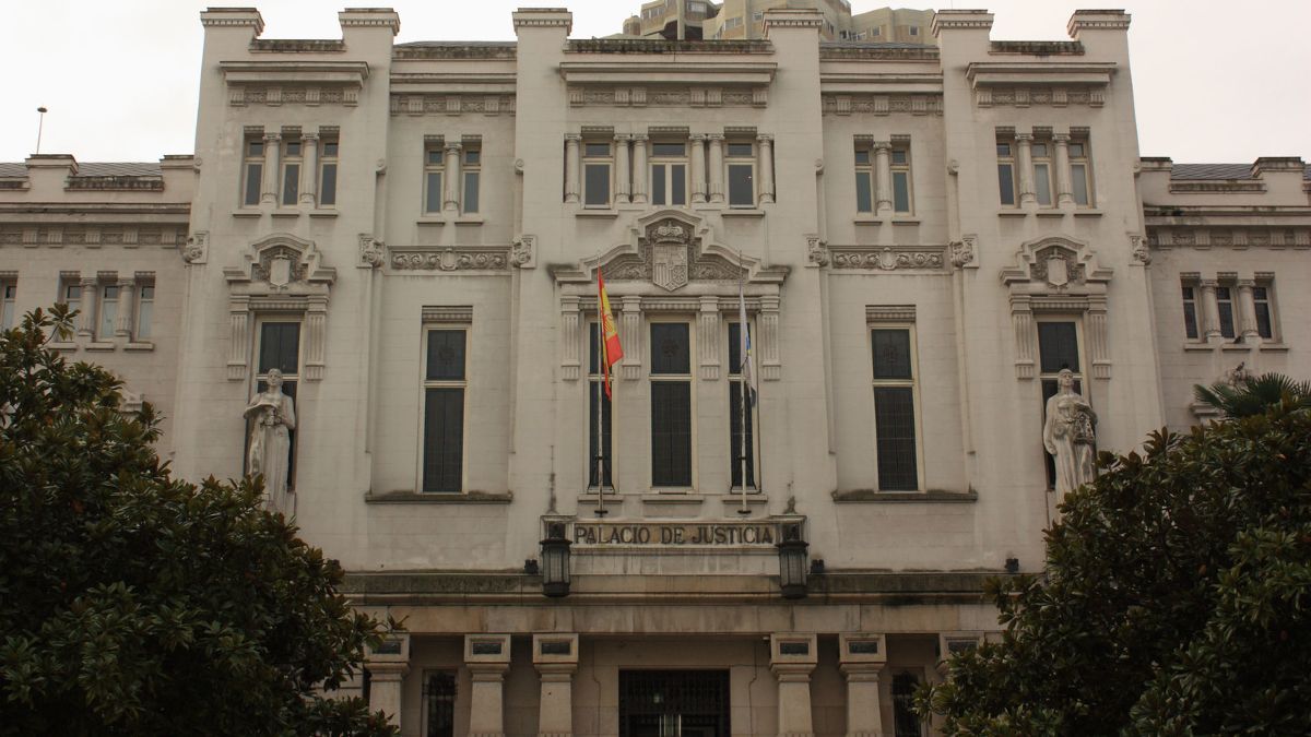 Een man krijgt een beroerte en wordt ontslagen terwijl hij nog met ziekteverlof is omdat hij naar de kapper gaat: het is gepast en hij krijgt geen compensatie