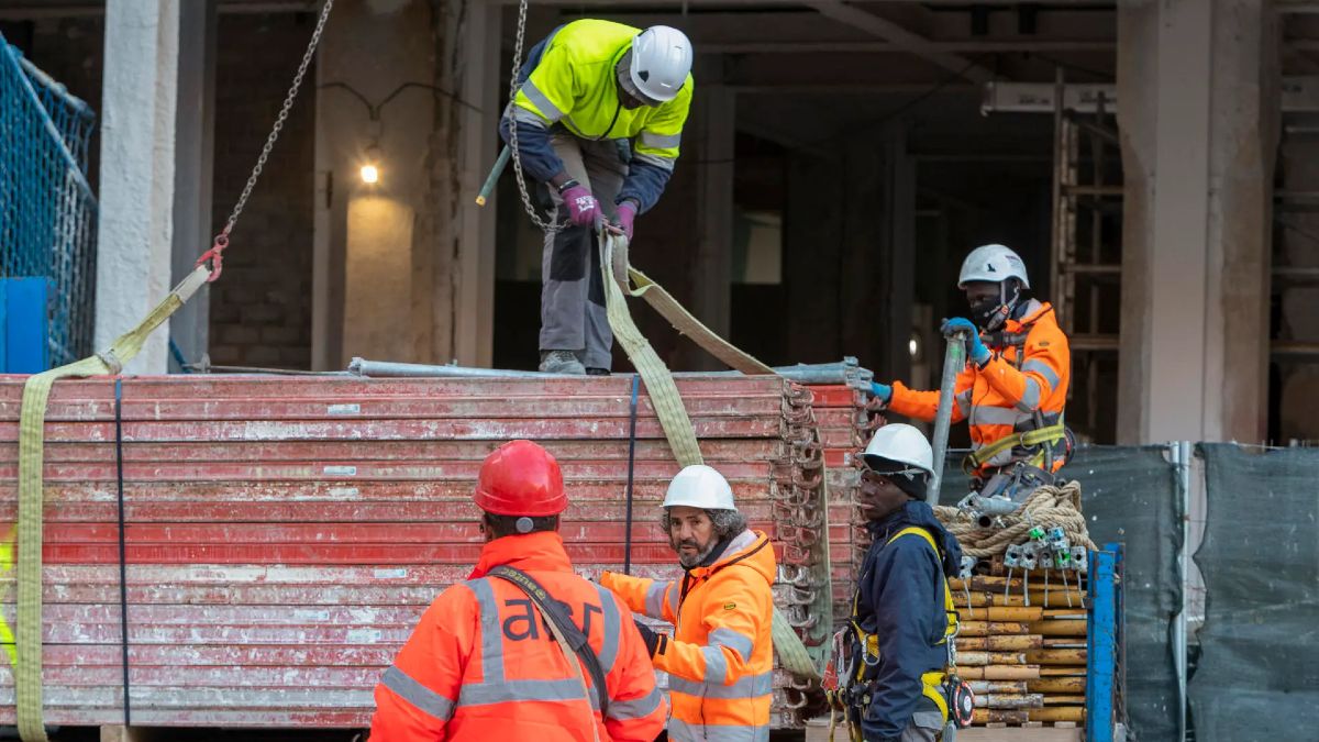 Eén op de drie werknemers beschouwt de door de regering voorgestelde verhoging van de SMI voor 2026 als onvoldoende