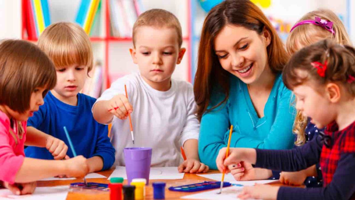 Ze zijn op zoek naar onderwijzers voor jonge kinderen in Duitsland met een vast contract en een salaris tot 3.400 euro: je hoeft geen Duits te kennen