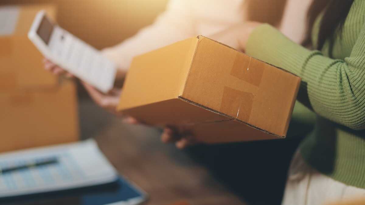 Nieuwe tarieven die freelancers dwingen te betalen voor laaggeprijsde bestellingen buiten de EU