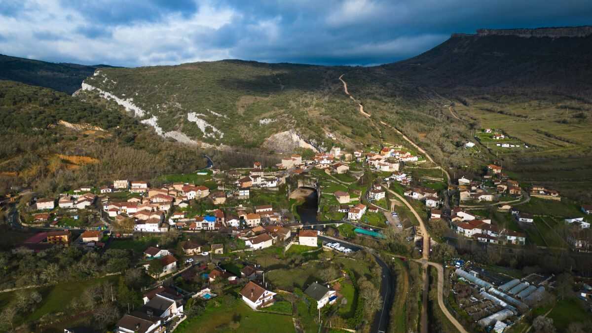 Zelfstandigen op het platteland vechten nog steeds om te overleven, zeven jaar na de opstand van het geleegde Spanje