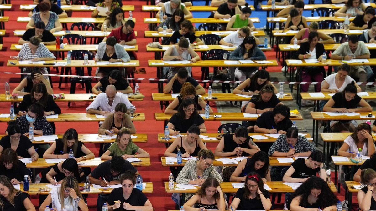 De BOE waarschuwt voor een enorme roep om oppositie: 3.787 plaatsen in 46 oproepen en nieuwe openbare werkgelegenheidspools