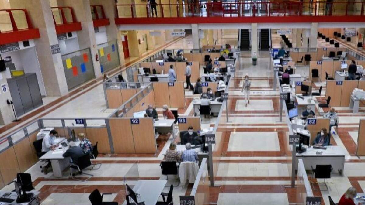 Het ministerie van Financiën gebruikt in 2026 opnieuw de inkomsten van zelfstandigen om hun schulden te innen