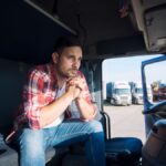 Een vrachtwagenchauffeur in Spanje: "Veel mensen zijn gestopt als vervoerder omdat ze vinden dat 2.700 euro per maand niet genoeg is"