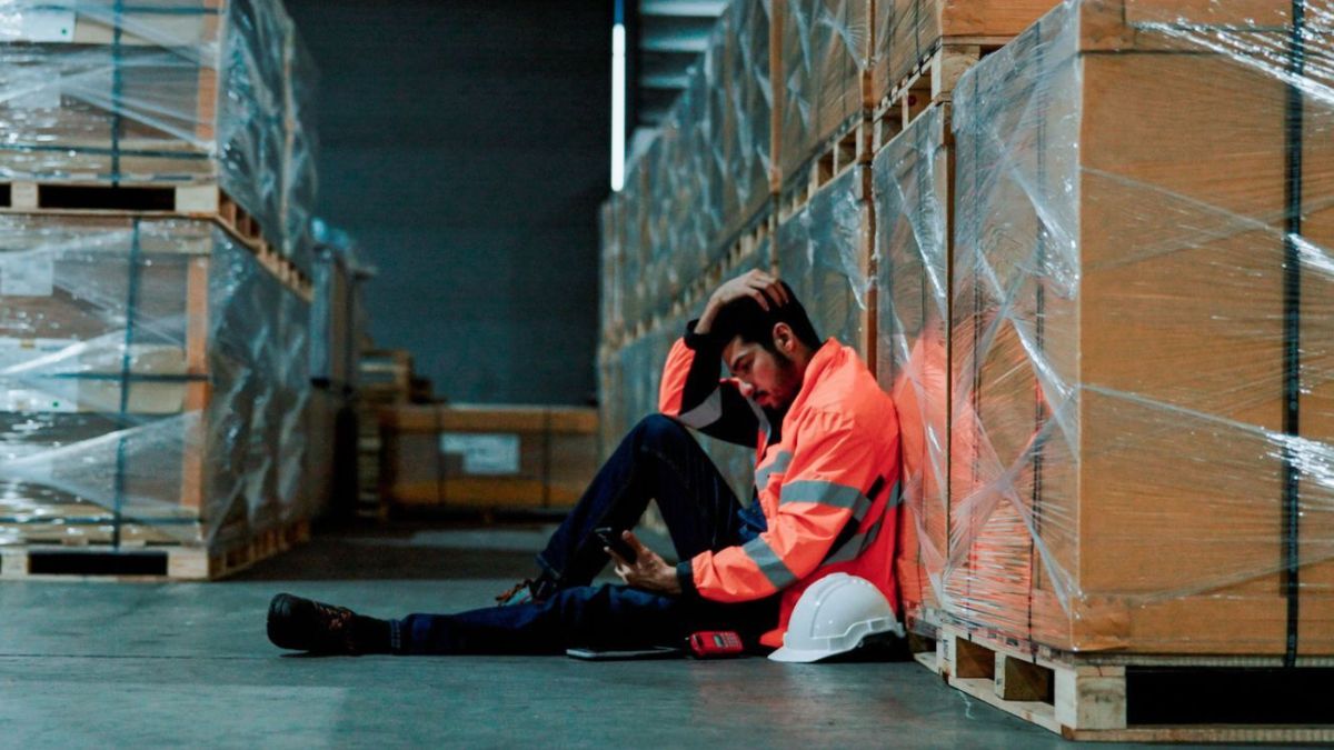 Een werknemer wordt na 13 jaar in het bedrijf ontslagen omdat hij een dekbed in de kast heeft verstopt: justitie oordeelt dat het gepast is