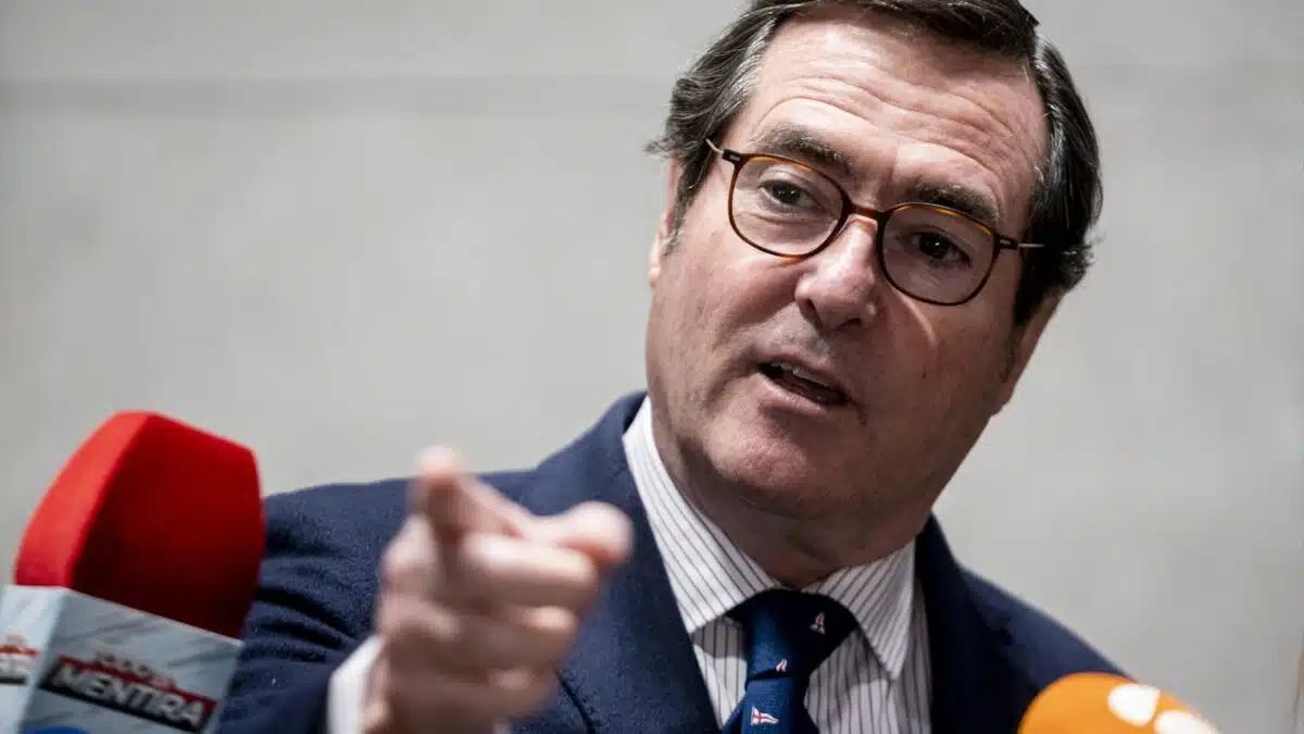 Garamendi verwerpt dat de regering met overheidssteun op het conflict met Iran reageert: “Bedrijven betalen al belasting”