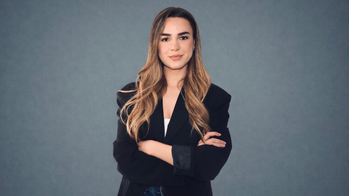 Sara, 24-jarige arbeidsinspecteur: "Ik slaagde voor de examens in 11 maanden, het is niet gebruikelijk, maar ik heb geleerd dat pauzes geen tijdverspilling zijn"