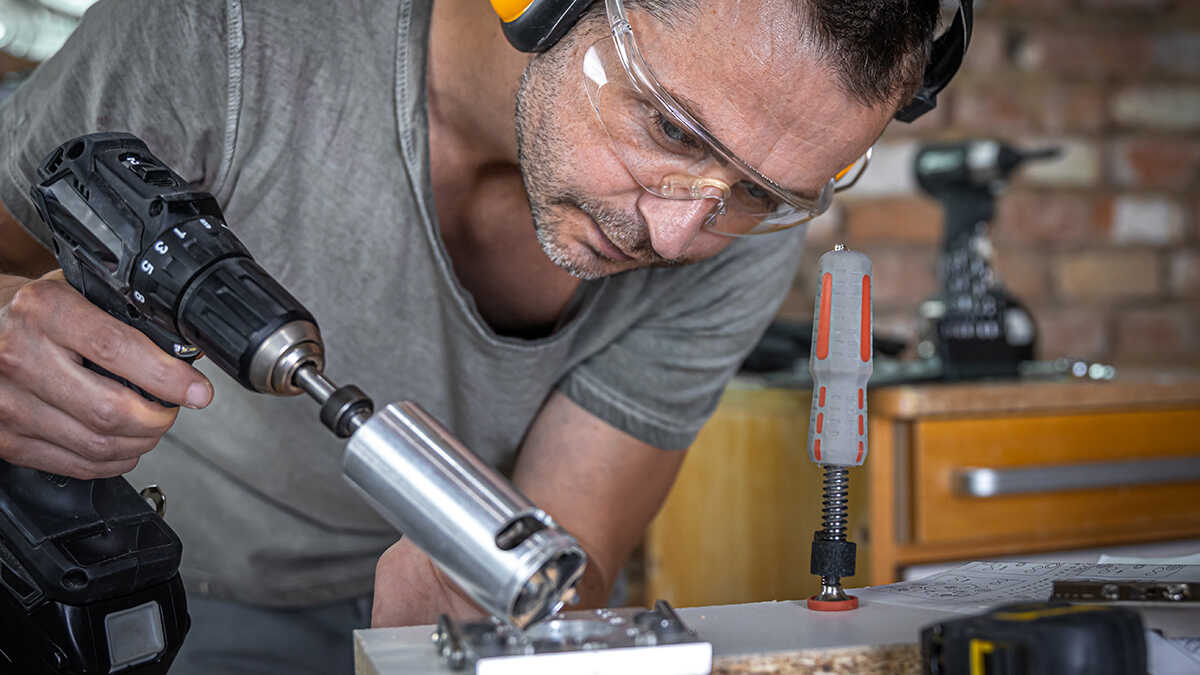 Zelfstandigen en kleine en middelgrote ondernemingen gebruiken machines zonder een nieuw verplicht risico te evalueren