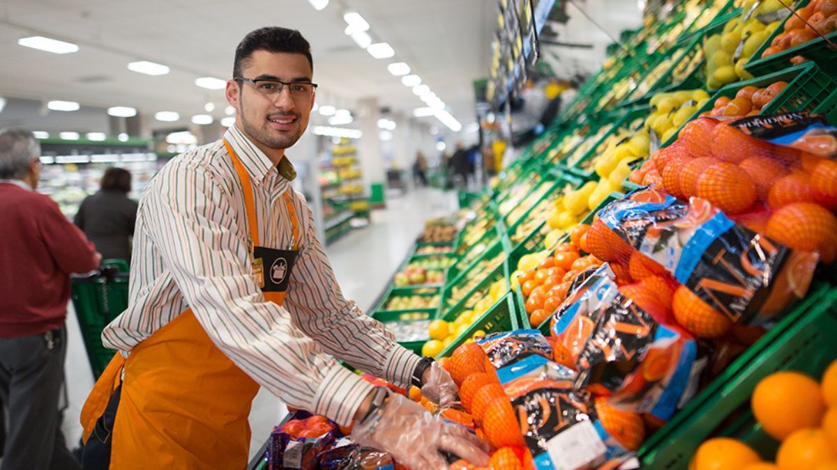 Mercadona zoekt personeel dat deze zomer wil werken met een contract van onbepaalde duur, salarissen tot 2.346 euro en extra nachtdiensten