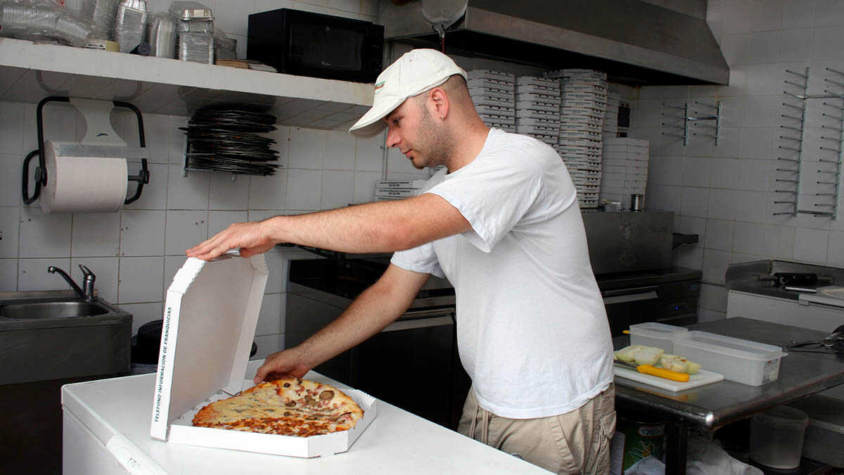 Helemaal opnieuw beginnen of een franchise openen: wat vermindert het risico het meest voor zelfstandigen die hun bedrijf starten