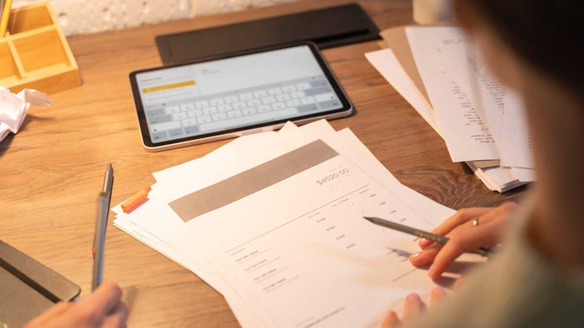 Het ministerie van Financiën herinnert eraan dat kmo’s hun belastingen in 2026 kunnen verlagen als ze onbetaalde facturen hebben